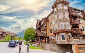 Falcon Crest Lodge By Clique